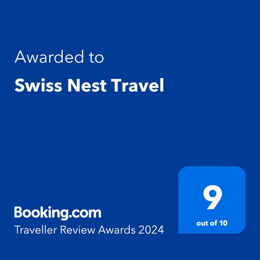 Apartamento Swiss Nest Travel Roches Noires Exterior foto